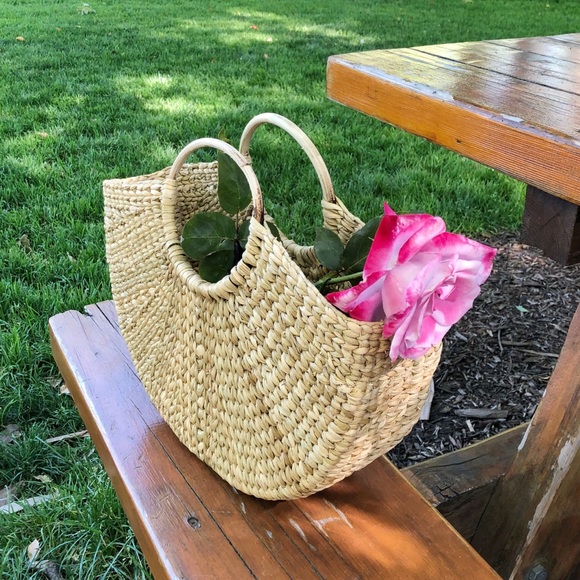 Zara Handbags - ZARA Basket Weave Bag